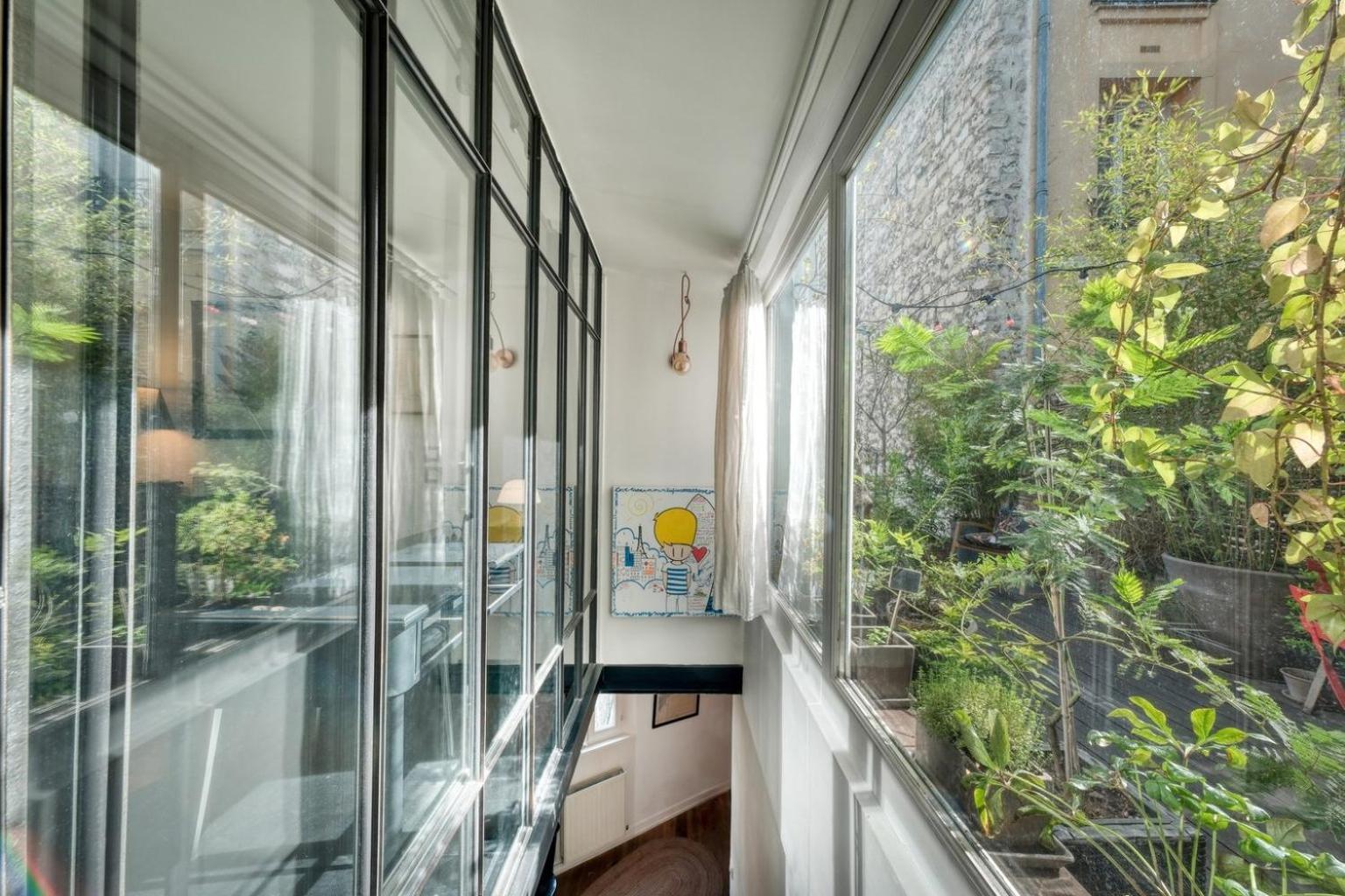 Villa Rooftop Garden In Paris